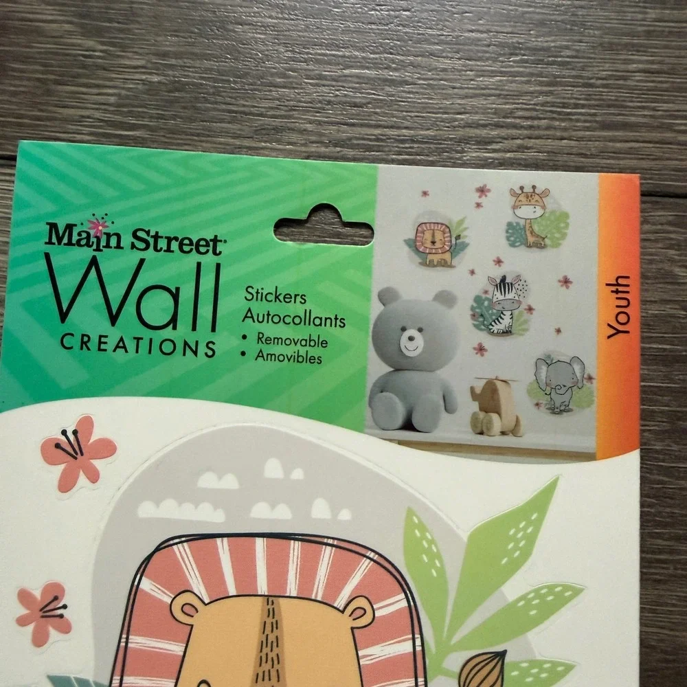 Main Street Wall Creations Peel and Stick Decals Safari Bathroom Townhouse 3pk